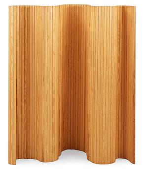 87. ALVAR AALTO, vikskärm, Artek, Finland. Modellnummer 100.
