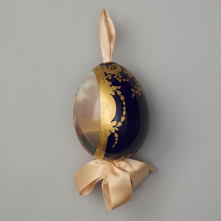 A Russian egg, Empire, first half of the 19th Century.