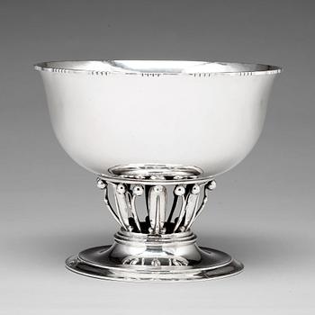 162. Georg Jensen, an 830/1000 silver bowl, Copenhagen 1919, nr 19, The Louvre model.