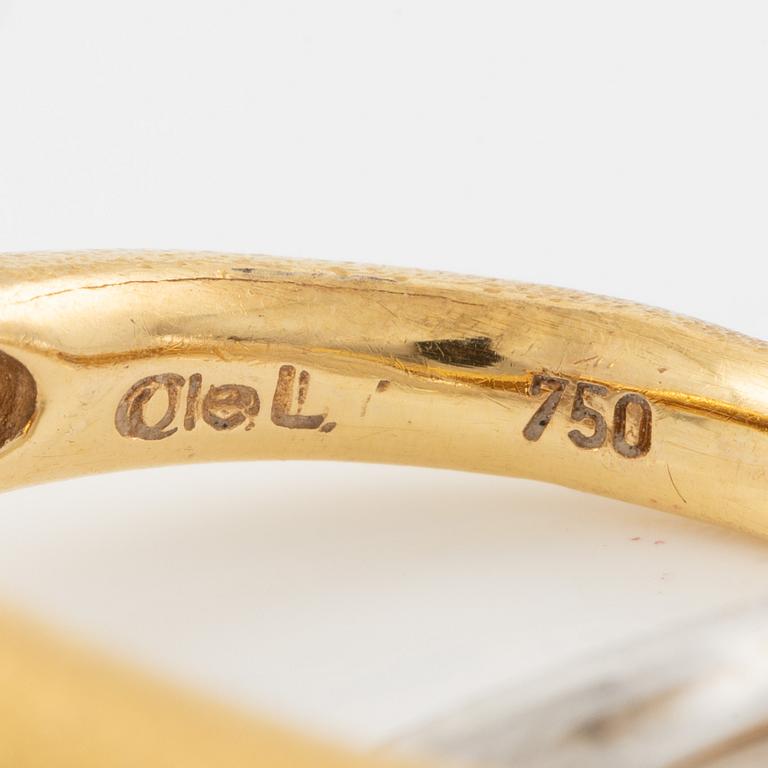 Ole Lynggaard ring "Fidelity" 18K guld och vitguld med en rund briljantslipad diamant ca 0.12 ct.