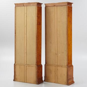 A pair of stained bitch cabinets, Möbelarkitekt och fabrikör Frans Borgström, 1910's.