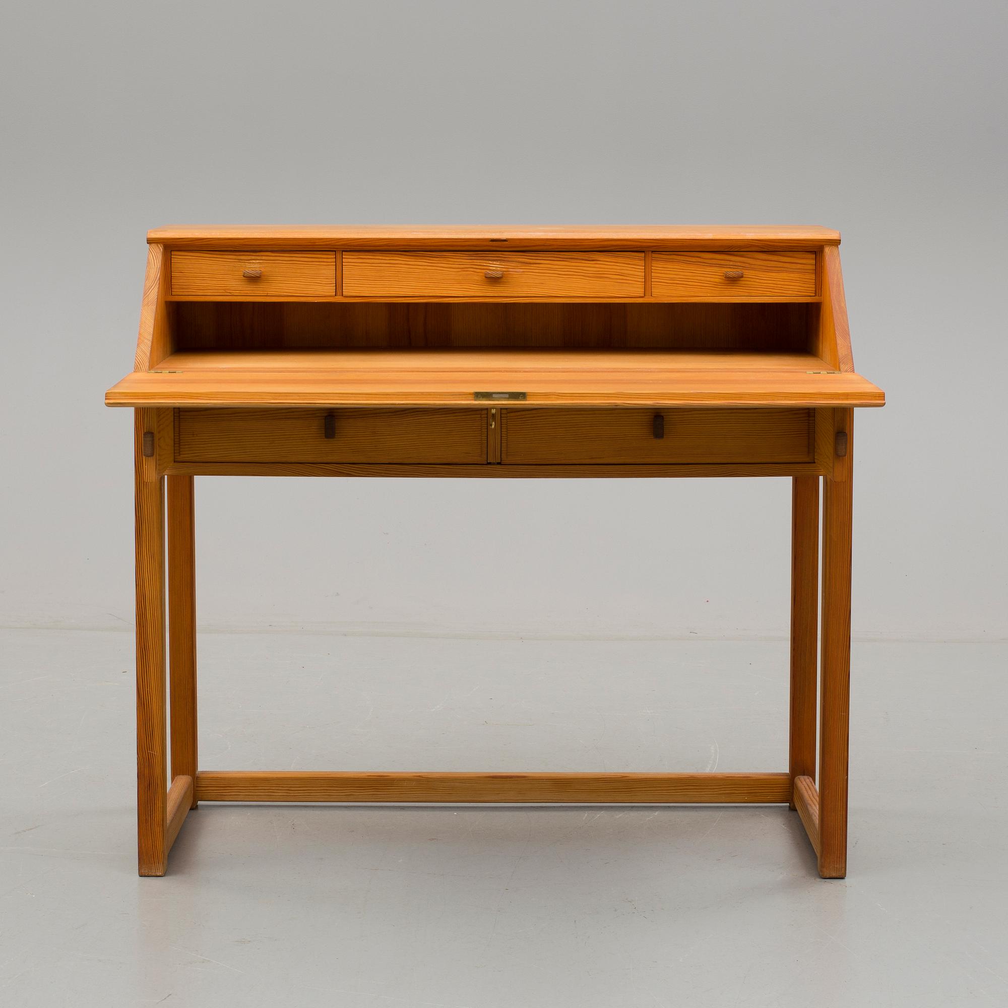 SEKRETÄR, "Lundvik", Carl Malmsten, formgiven 1935.