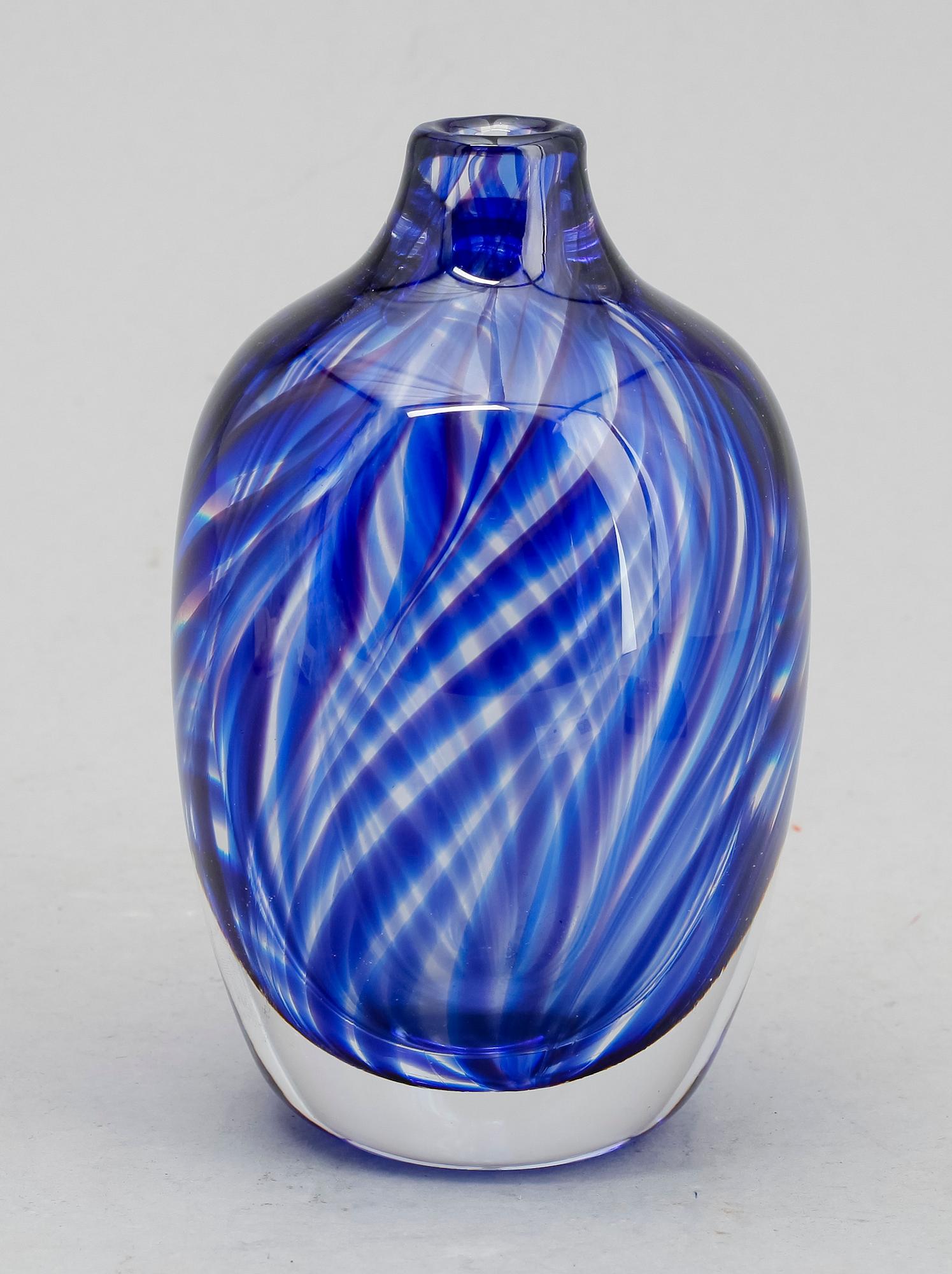 VAS, glas, 1900-talets andra hälft, osign.