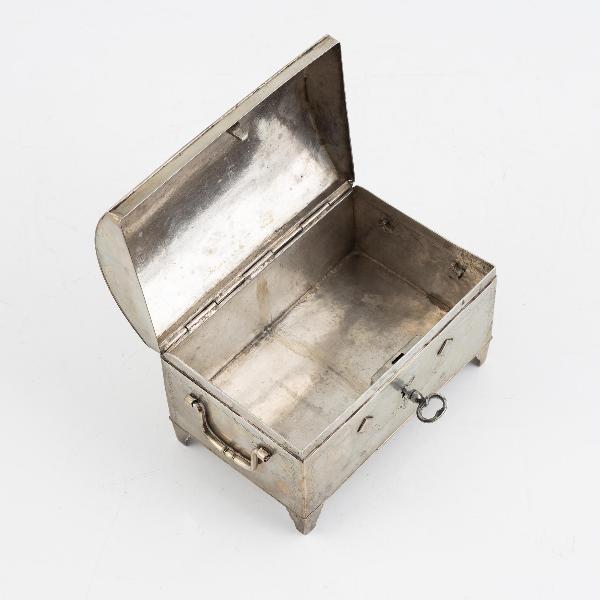 A silver chest/box, with import marks/tax marks from the Netherlands, possibly 19th century.