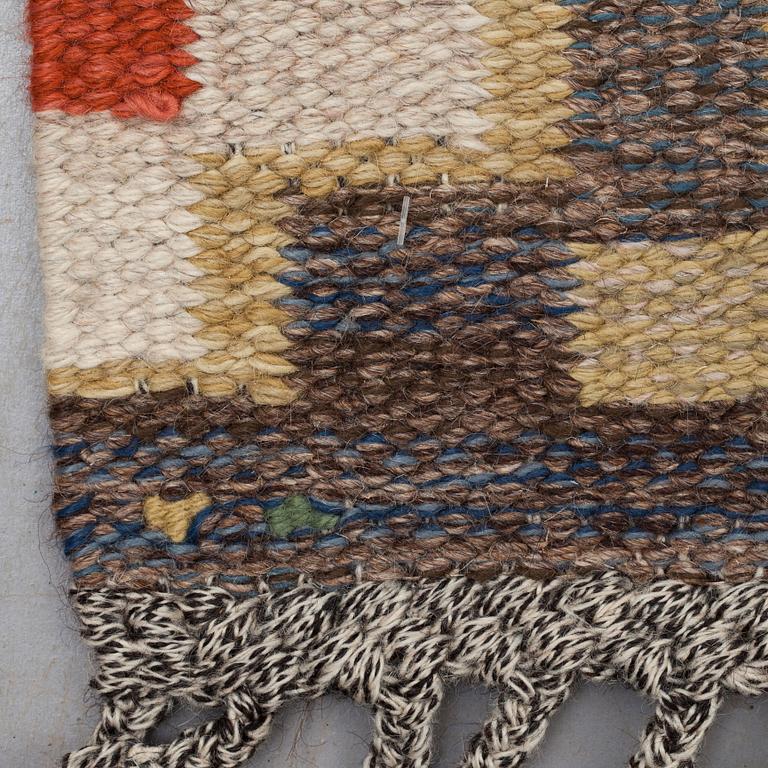 CARPET. "Bruna heden". Flat weave. 347,5 x 220,5 cm. Signed AB MMF.