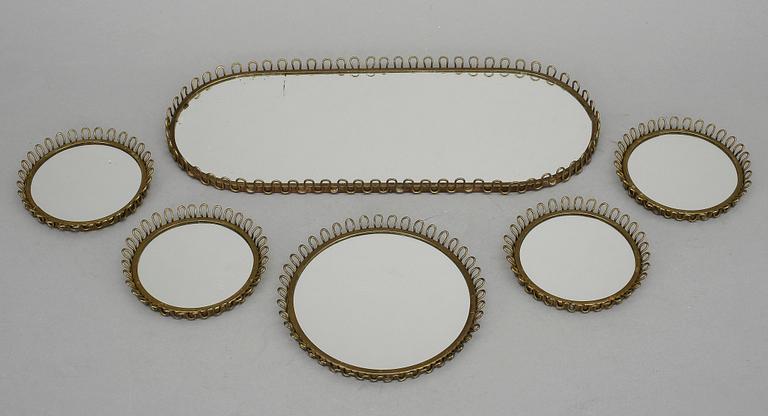 BORDSPLATEAU samt COASTERS, 6 delar, 1900-talets mitt.