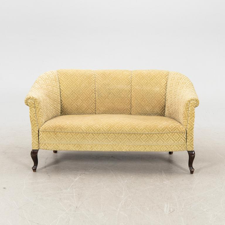 Sofa from the 1940s.