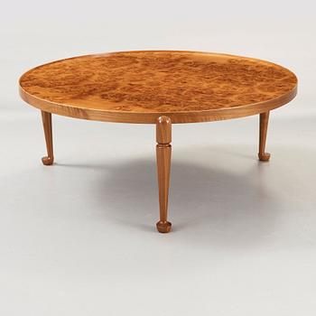 Josef Frank, a burrwood and walnut sofa table, Svenskt Tenn, model 2139, post 1985.