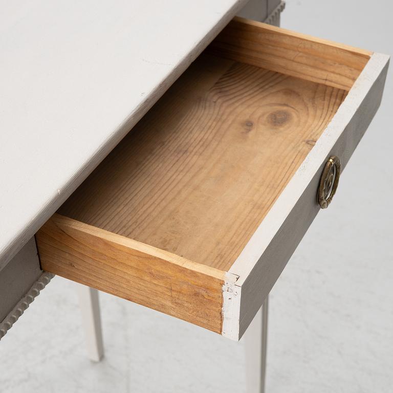 Bord, omkring år 1900. Gustaviansk stil.