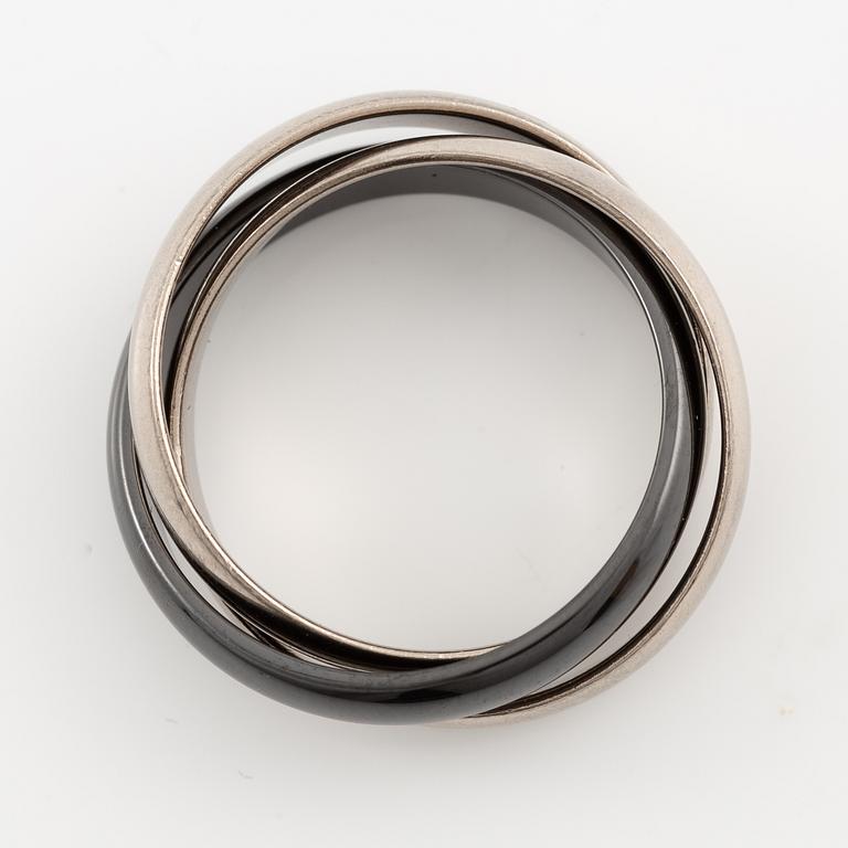 Cartier ring "Trinity" 18K white gold and ceramic.