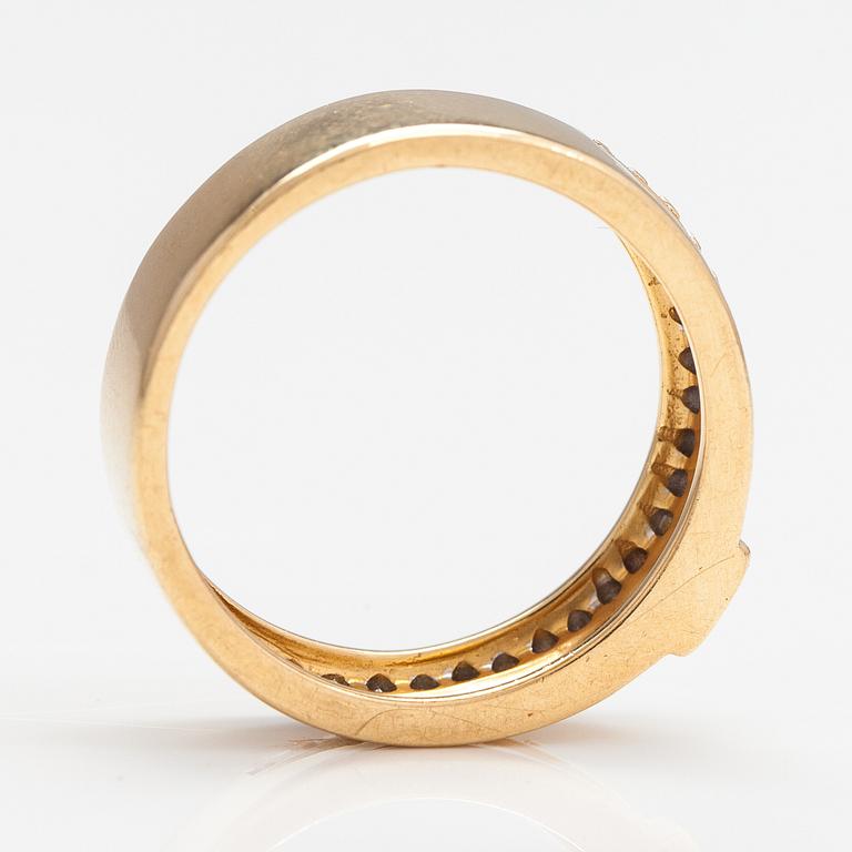 Sormus, 18K kultaa, timantteja n. 0.32 ct yht.