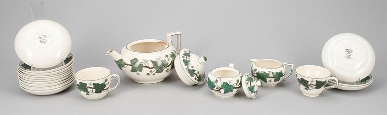 TE- samt KAFFESERVIS, 14 delar, keramik, "Napoleon Ivy" Wedgwood.