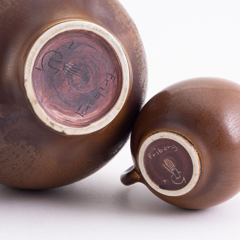 Berndt Friberg, a 3-piece stoneware tea service, Gustavsbergs studio, 1950.