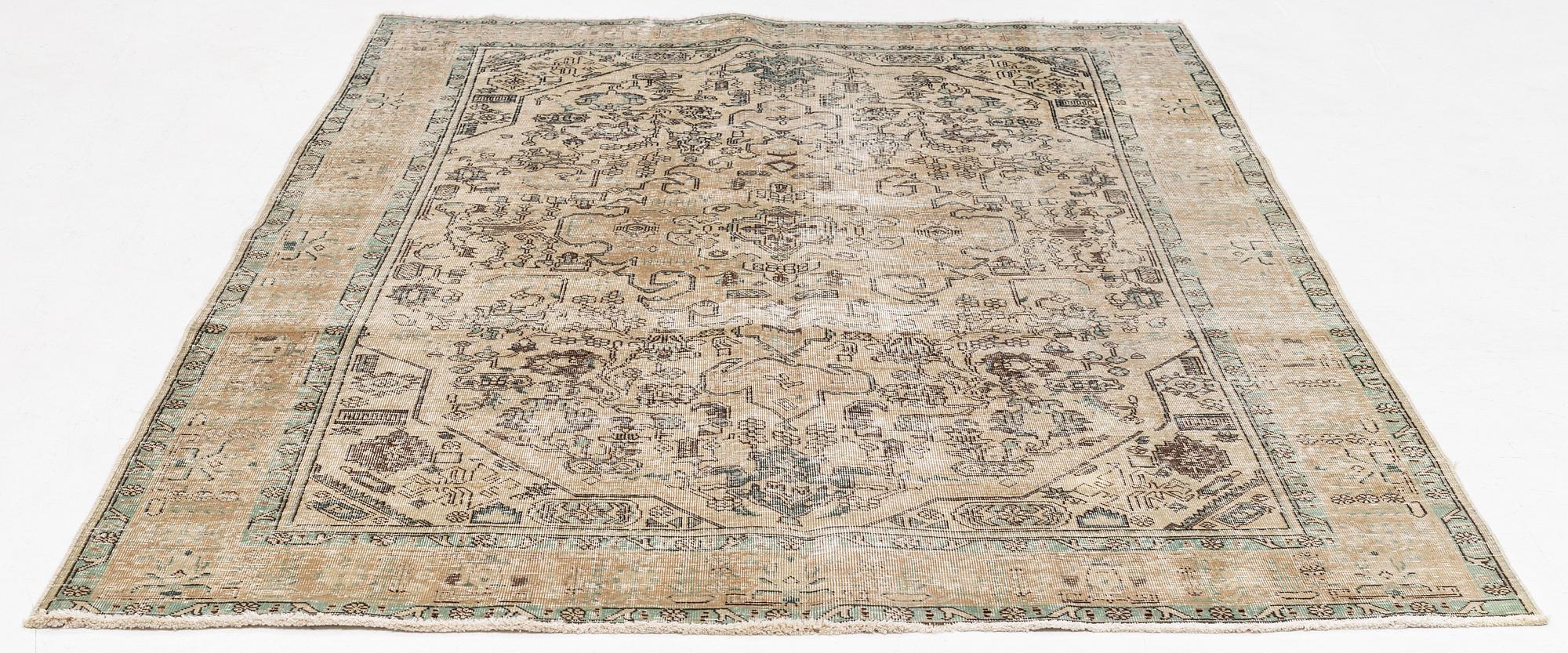 Matta, orientalisk, vintage design, ca 290 x 200 cm.
