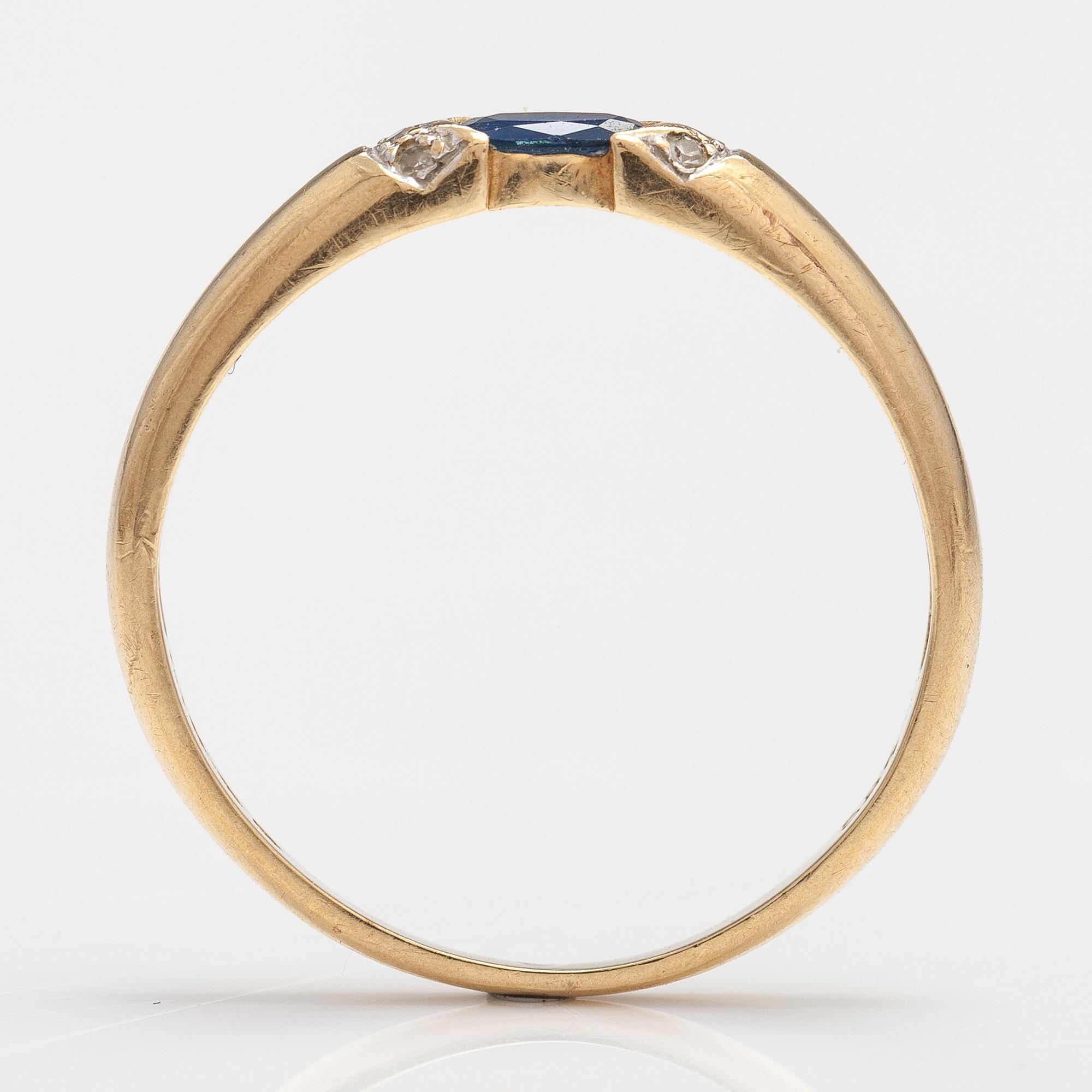 SORMUS, 14K kultaa, safiiri, timantteja n. 0.015 ct yht. Kultakeskus, Hämeenlinna 1999.