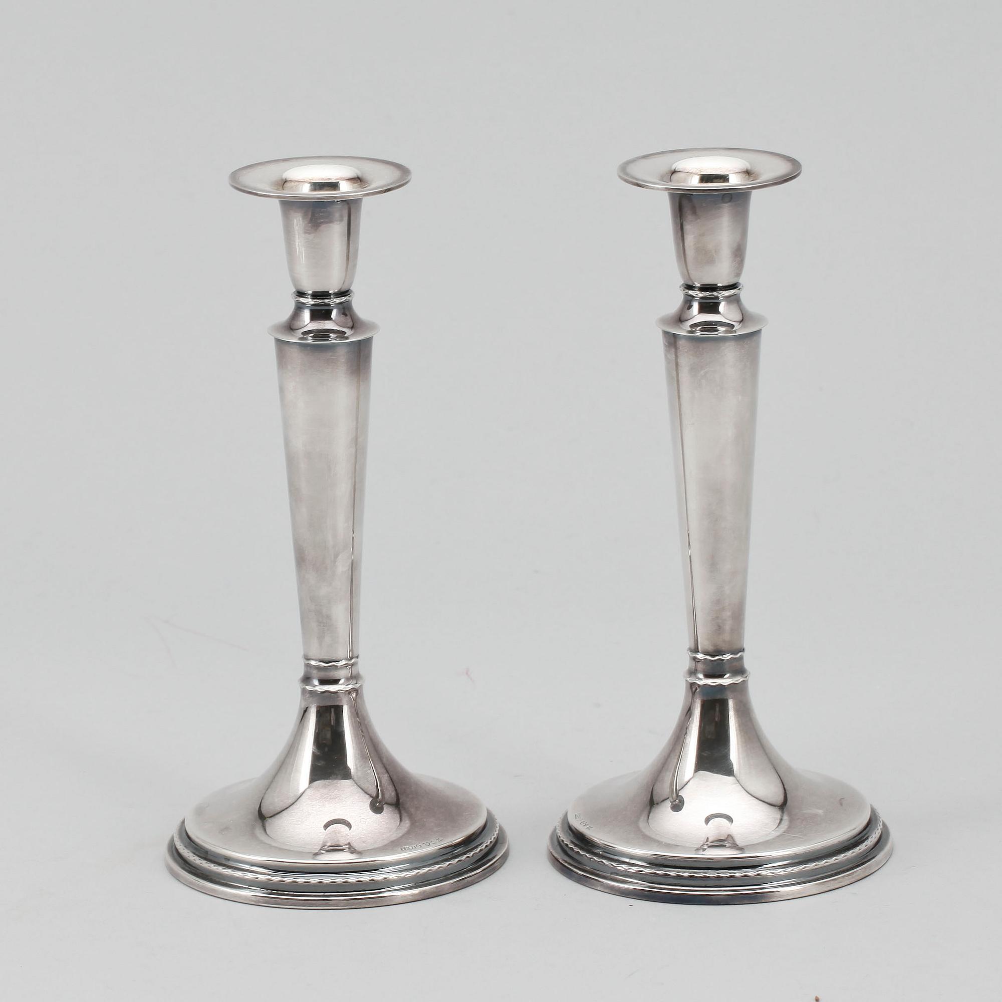 LJUSSTAKAR, 2 par, silver, August Johanson, Jönköping 1883/84, resp Tesi Göteborg 1968.