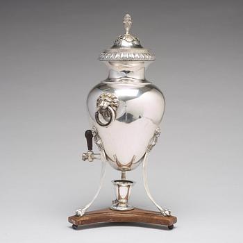 A Swedish 18th century silver hot-water urn, mark of Pehr Zethelius, Stockholm 1798.