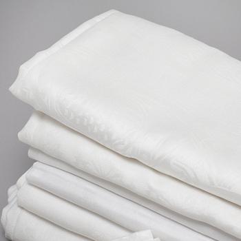 30 pieces of linen, 20th century.