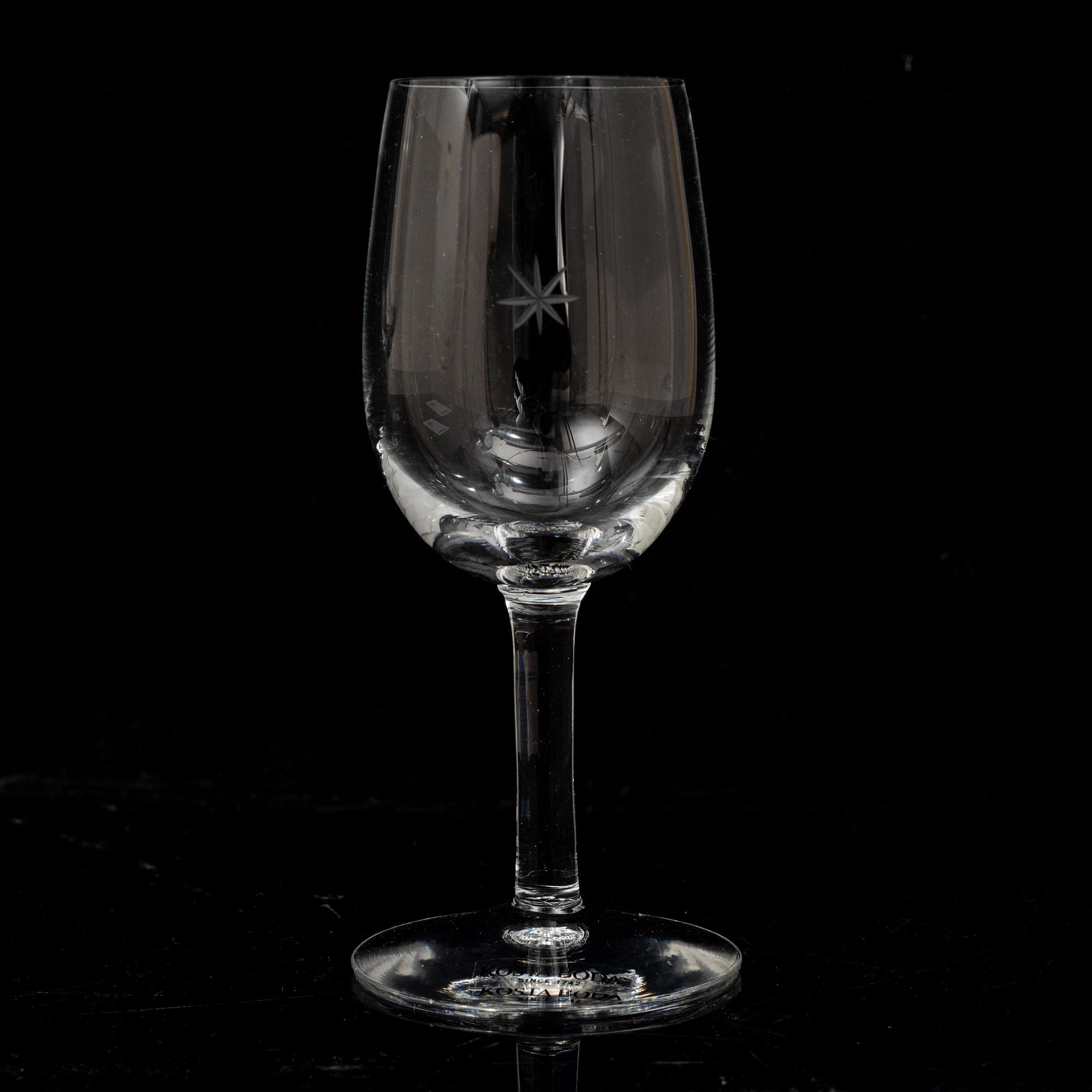 Signe Persson-Melin, glasservis, 23 delar, "Bouquet", Kosta Boda.