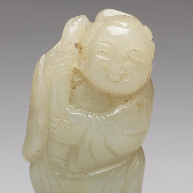 A nephrite sculpture, late Qingdynasty.