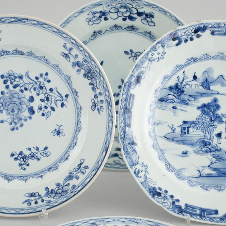 TALLRIKAR, 6 st, porslin, Kina, Qingdynastin, 1700- och 1800-tal.