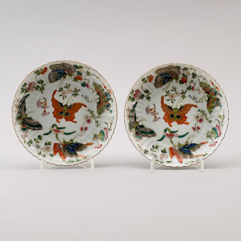FAT, 1 par, porslin, Kina, bär Qianlongs märke, sannolikt 1900-tal.
