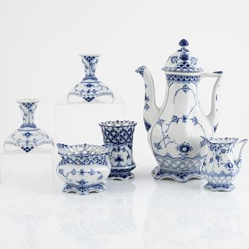 Six pieces of  a "Musselmalet" service, Royal Copenhagen, Denmark.