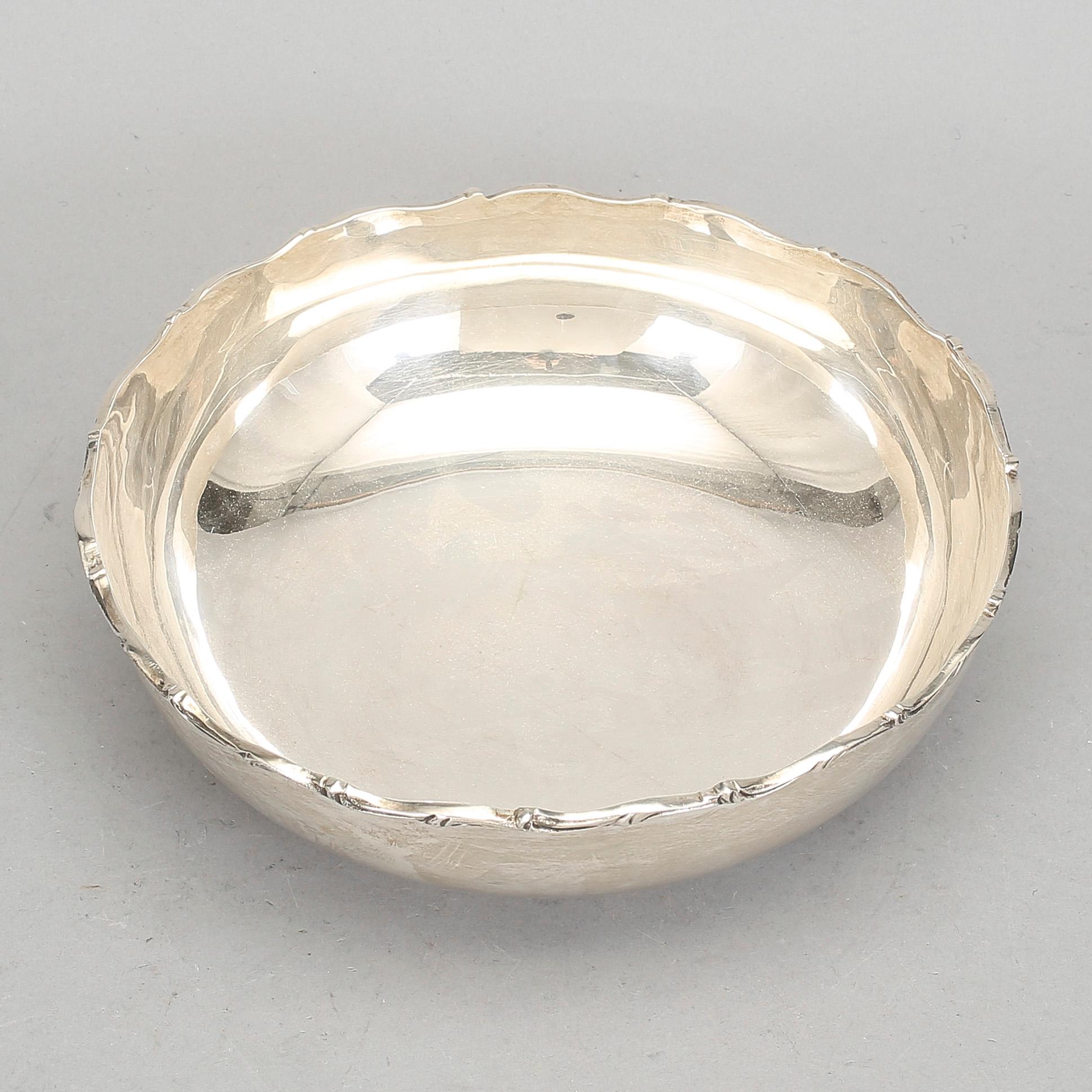 SKÅL, sterlingsilver, Mexiko, 1900-talets andra hälft. Vikt ca 636g.