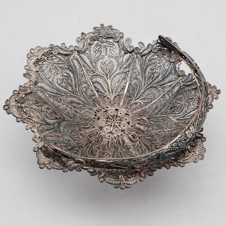 FAT, silver, 1900-talets första hälft. Vikt ca 138 gram.