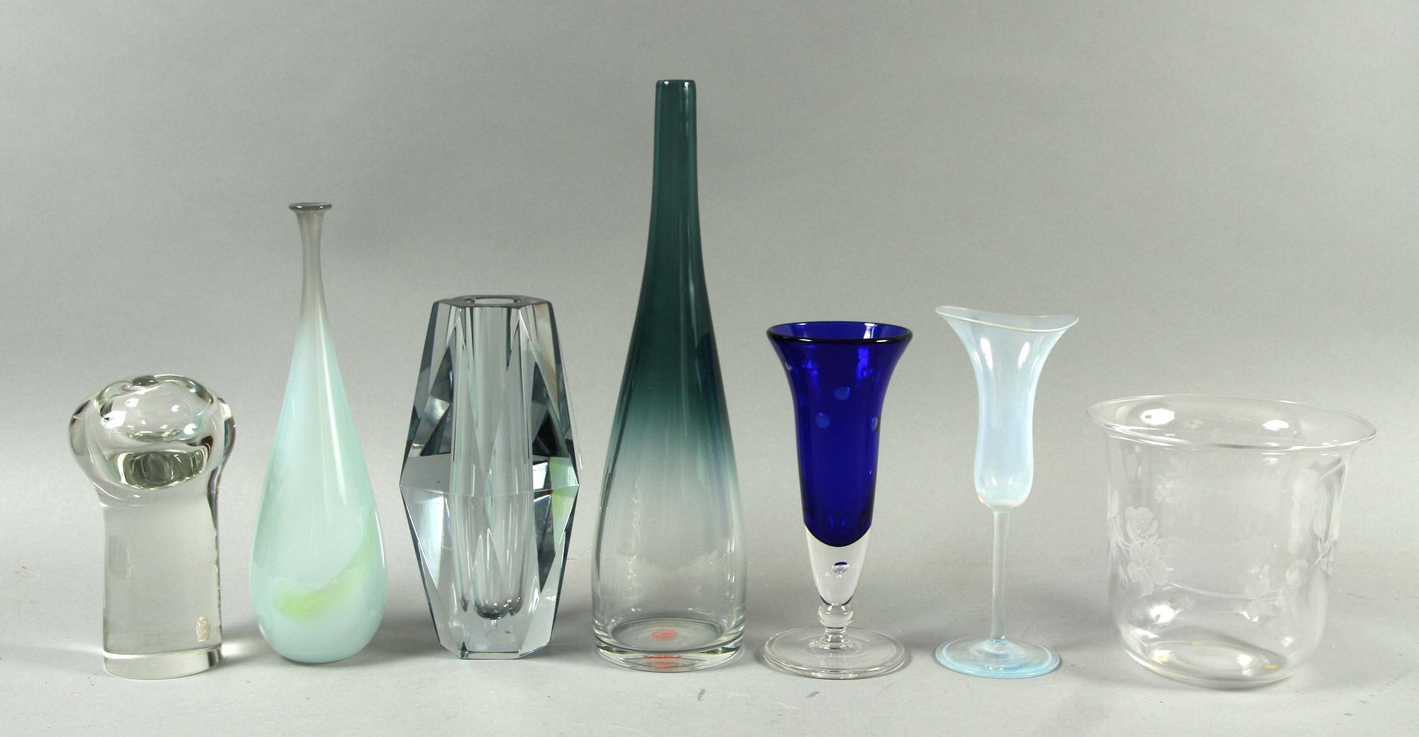 PARTI KONSTGLAS, 7 delar, bl.a Bengt Orup, Johansfors, Lisa Bauer, Kosta och Arthur Percy, Gullaskruf.