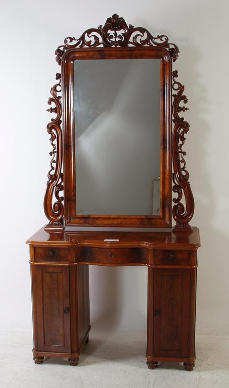 TOILETTEBORD, nyrokoko, 1800-talets andra hälft.