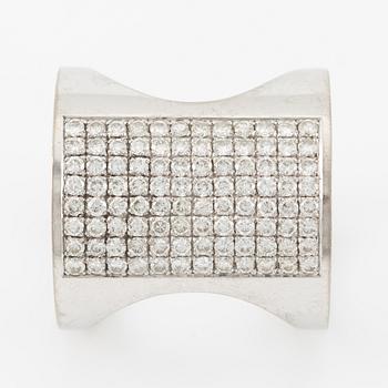Sigurd Persson, Wolfgang, Gessl, 18K white gold with brilliant-cut diamonds.