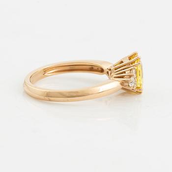 Ring with yellow sapphire and brilliant-cut diamonds.