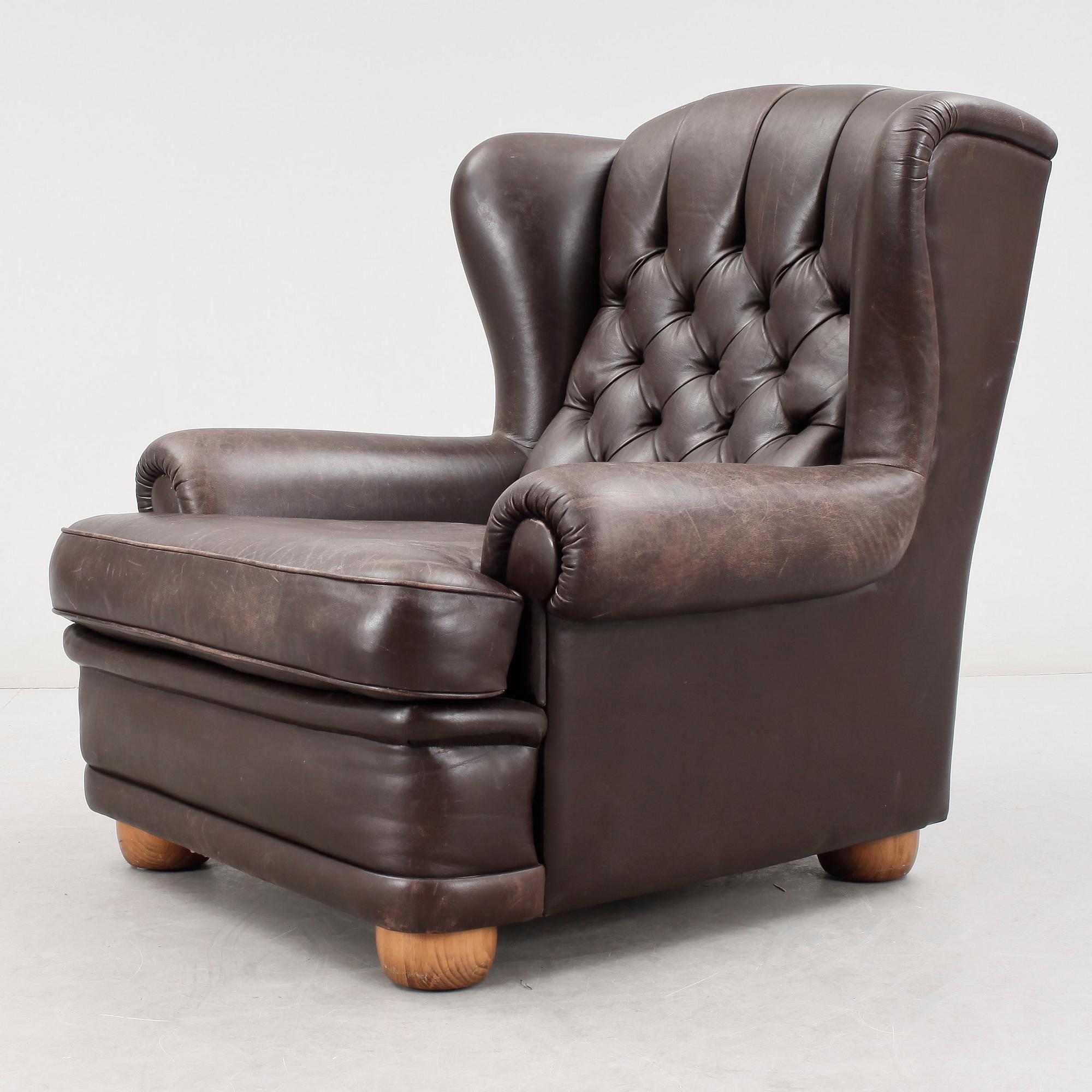 ÖRONLAPPSFÅTÖLJ, 1900-talets andra hälft.