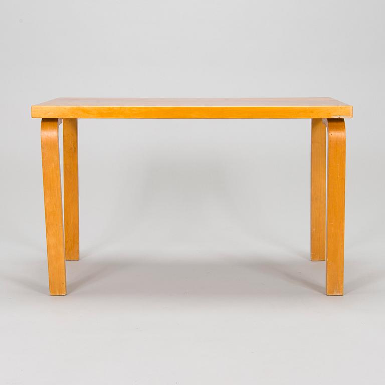 Alvar Aalto, A mid 1950s table '81' for O.Y. Huonekalu-ja Rakennustyötehdas A.B.