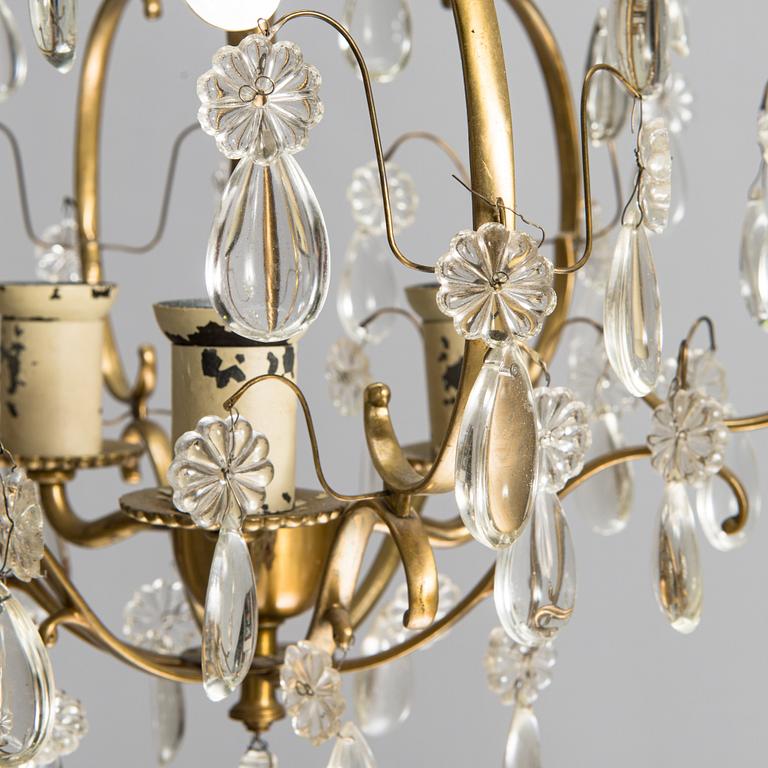 Paavo Tynell, a mid-20th century '1457/3' chandelier for Taito.