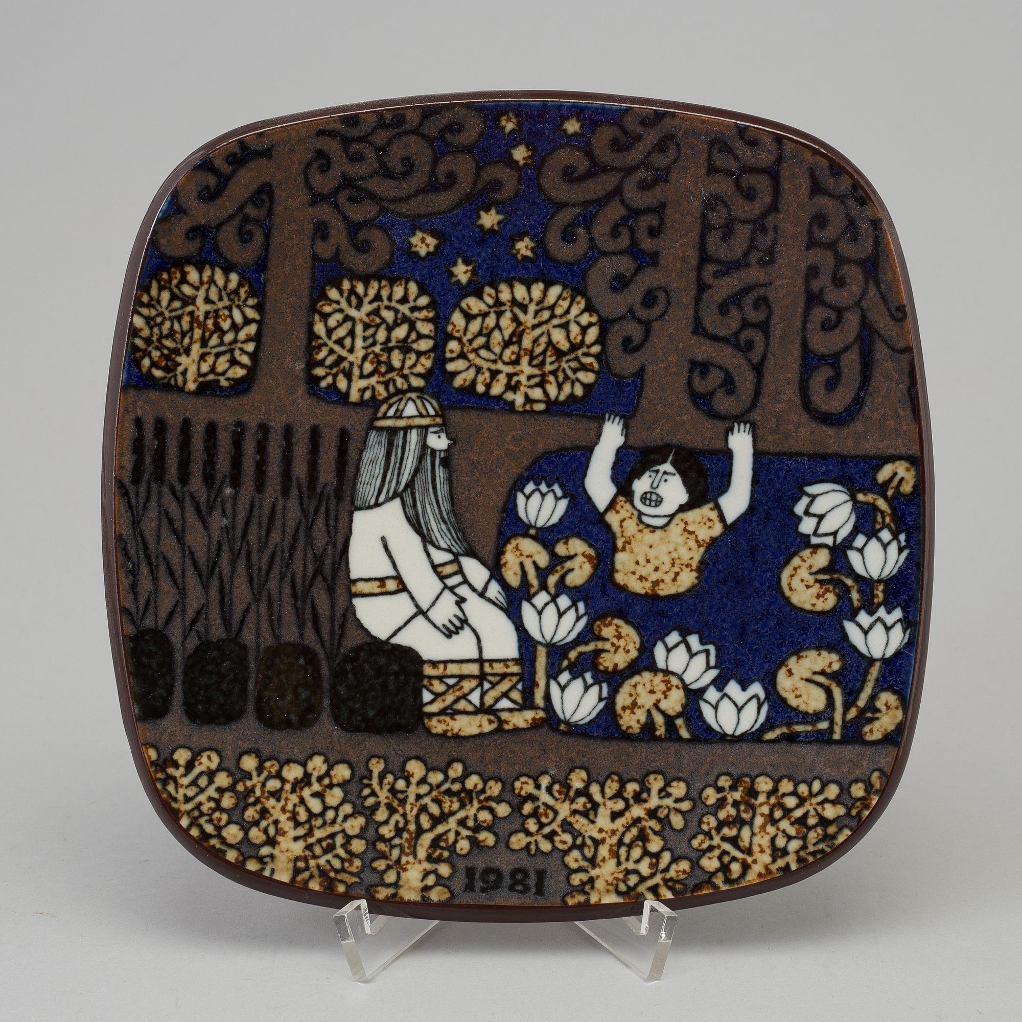 A set of twelve Arabia stoneware Year Plates with motifs from Kalevala design Raija Uosikkinen.