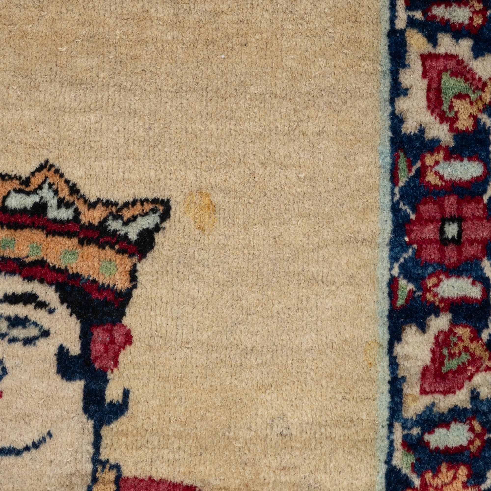 An antique Kerman Raver rug, ca 225 x 141 cm.