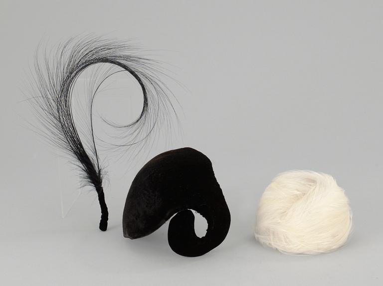 HÅRDEKORATIONER, 2 st, 1900-talets mitt.