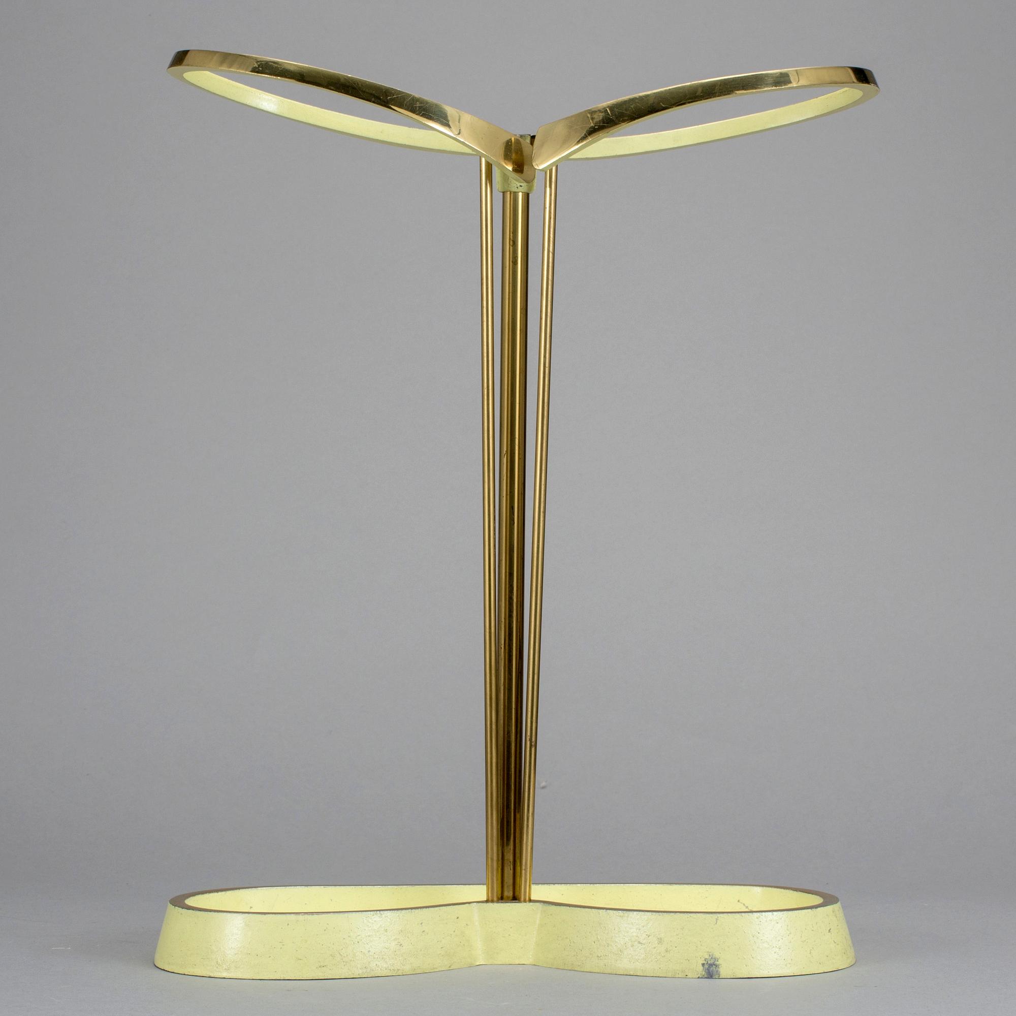 PARAPLYSTÄLL, Gesch, 1900-tal.