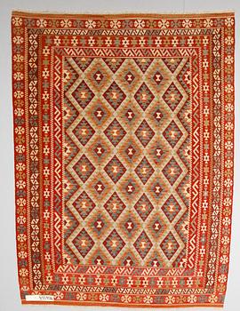 MATTA, Kelim, Uzbekistan. 248 x 185 cm.