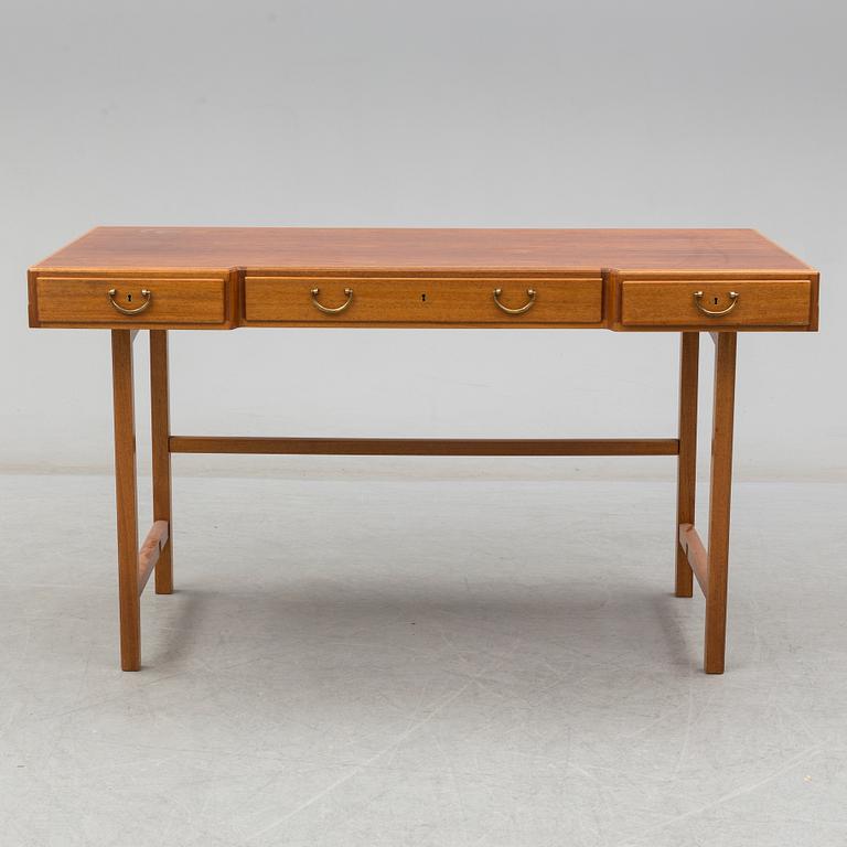 JOSEF FRANK, a model 1022 desk, Firma Svenskt Tenn.