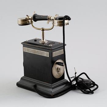 BORDSTELEFON, 1900-talets första hälft.