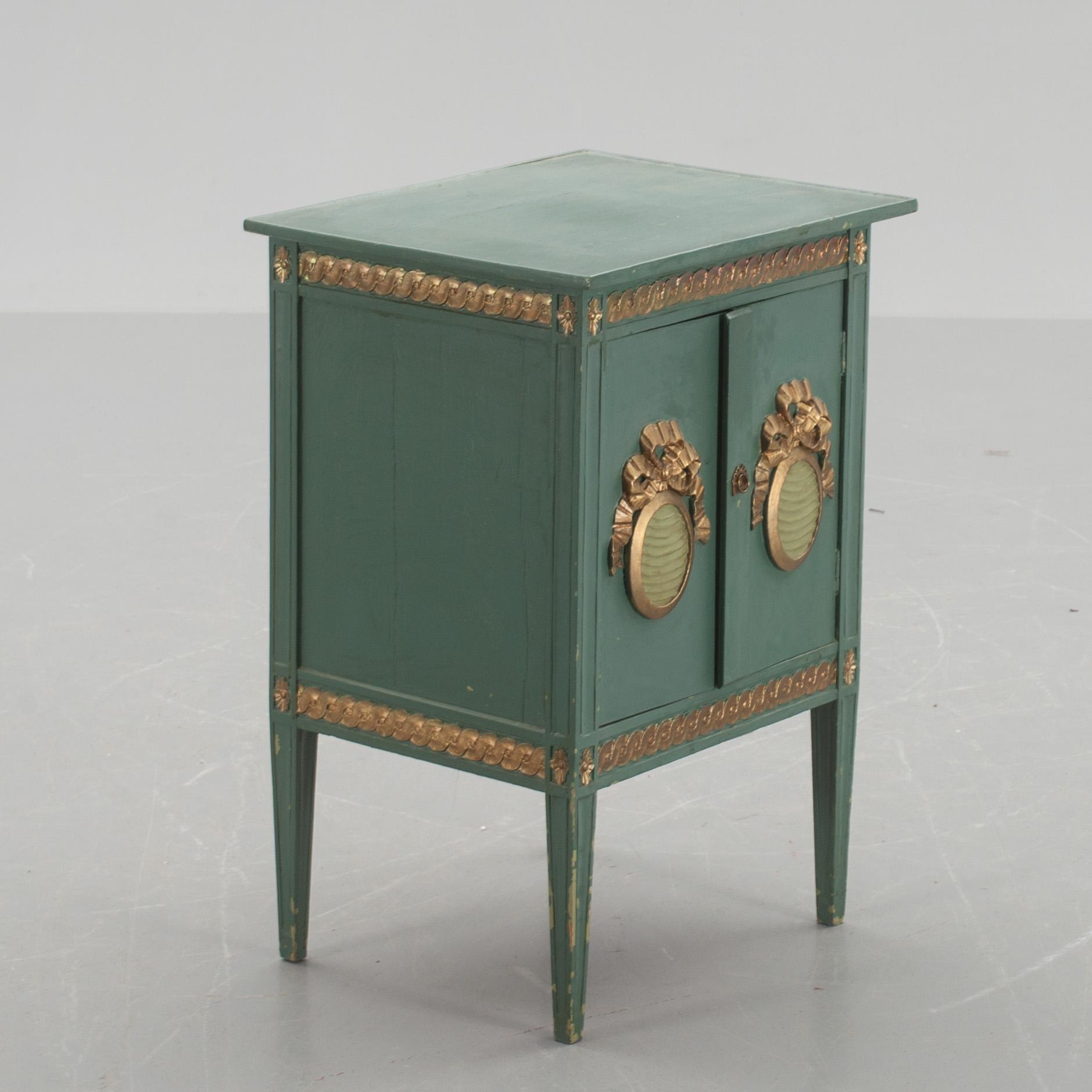 POTTSKÅP, gustaviansk stil, 1800-tal.