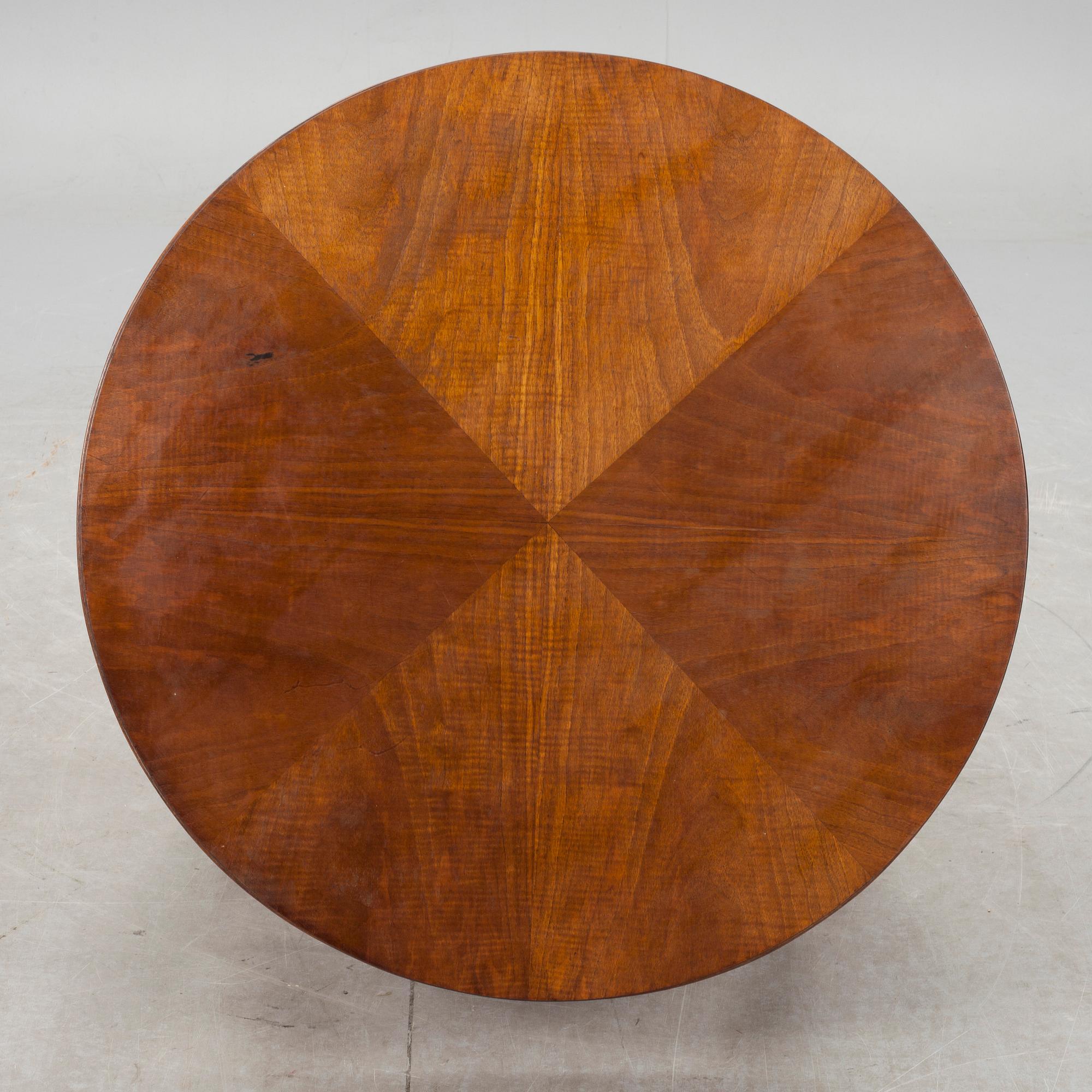 BORD, art-deco. 1900-tal.