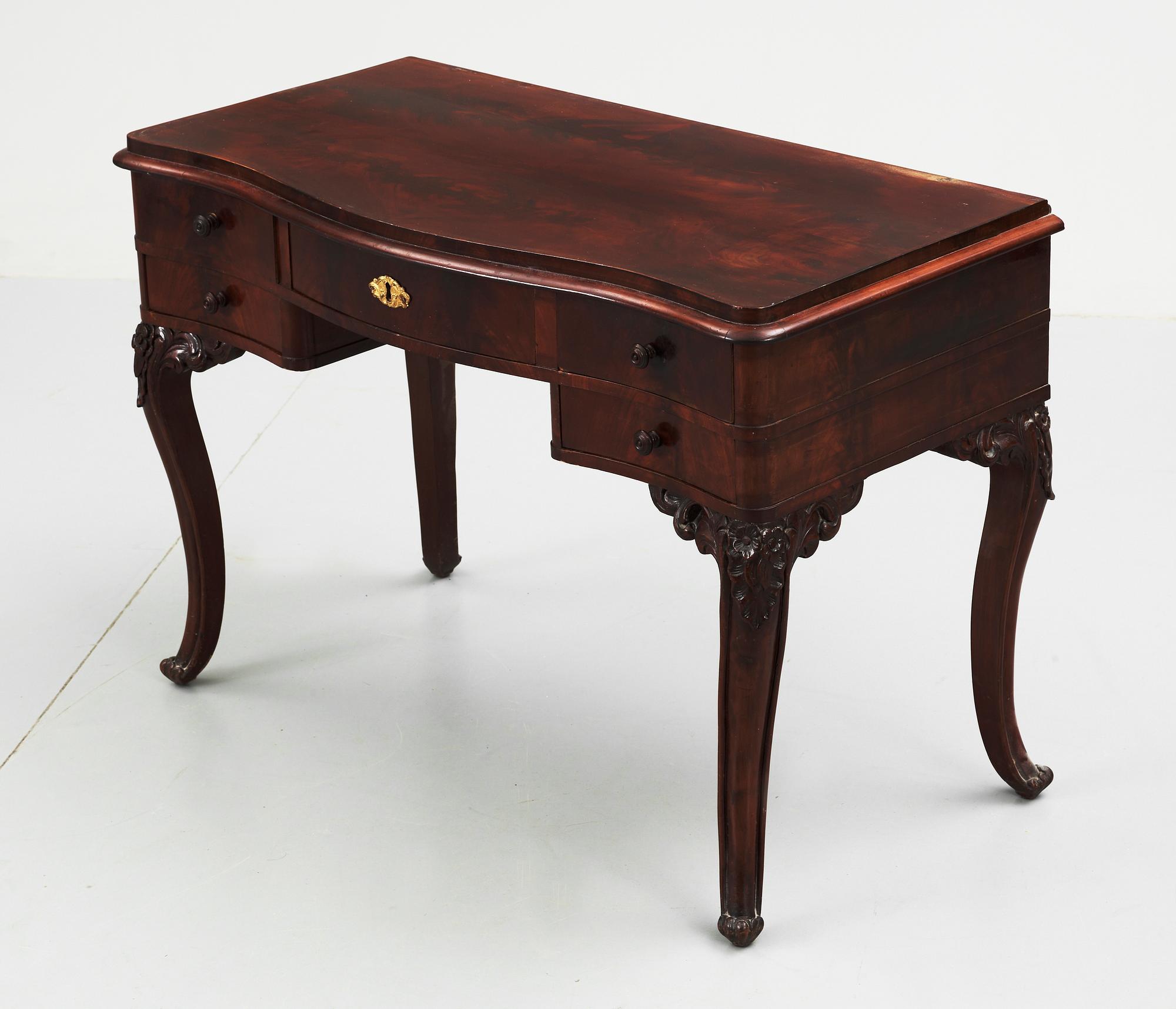 DAMSKRIVBORD/TOILETTEBORD, nyrokoko, 1800-talets andra hälft.