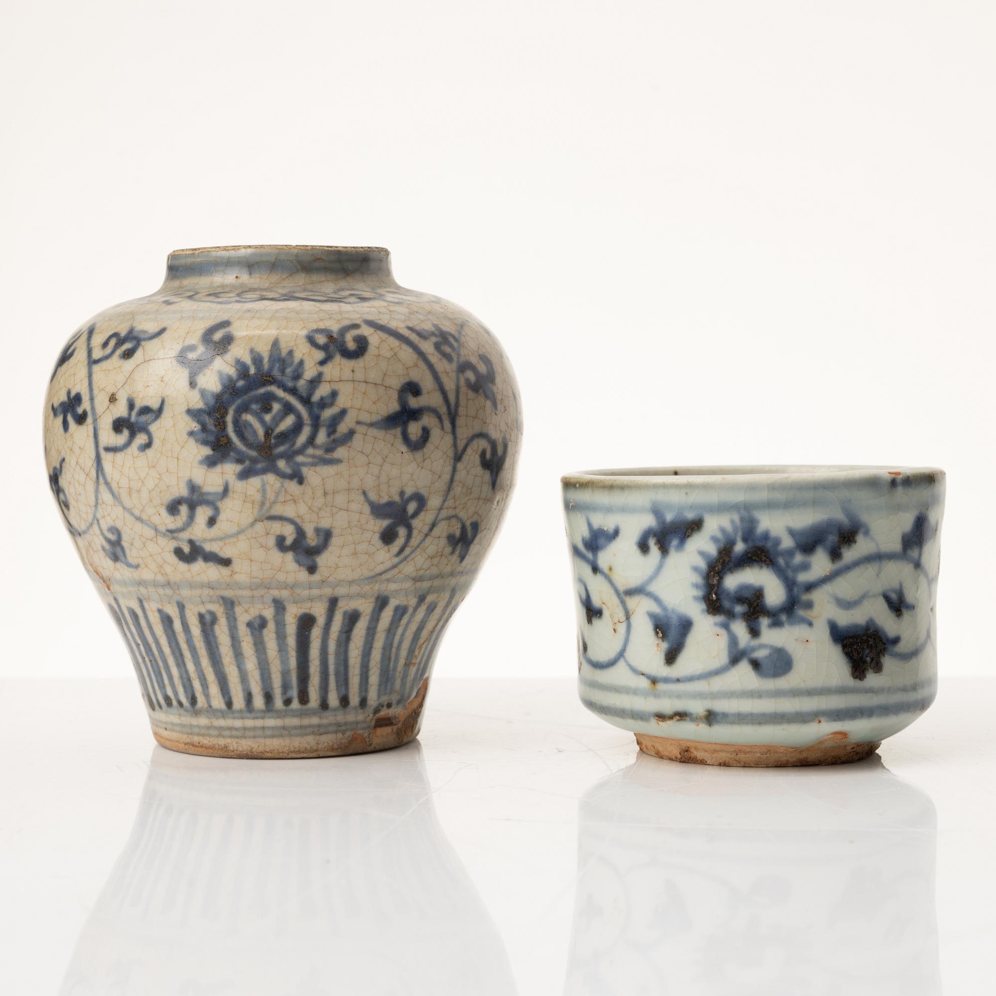 A group of eleven Chinese jars and vases, late Ming dynasty / 17th century.