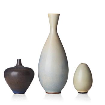 52. Berndt Friberg, a set of three stoneware vases, Gustavsberg studio 1953-61.