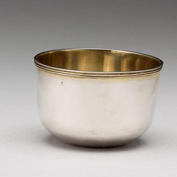 A Swedish 18th century parcel-gilt silver tumbler, mark of Andreas Reutz, Göteborg 1779.