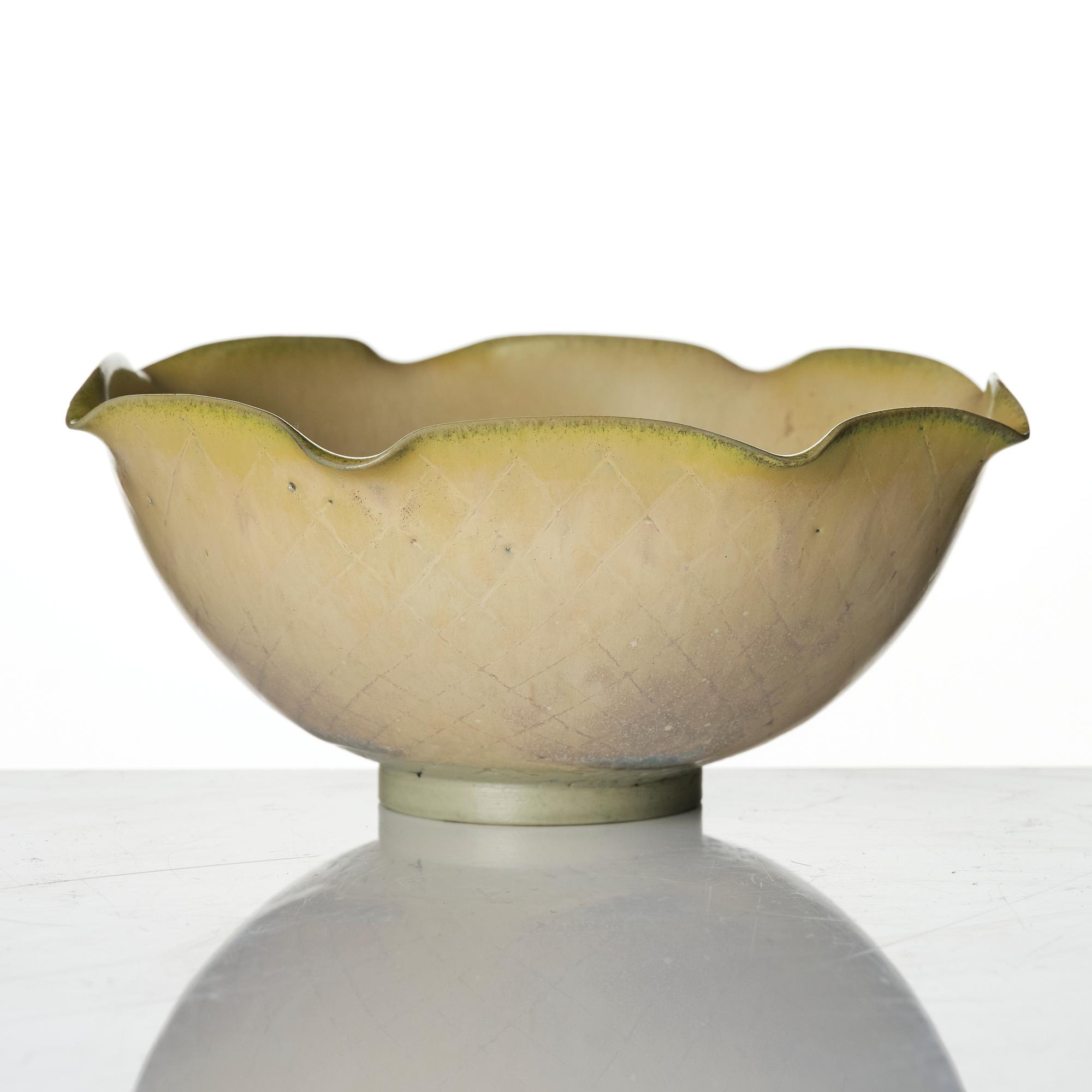 Wilhelm Kåge, two stoneware bowls, Gustavsberg Studio 1945.